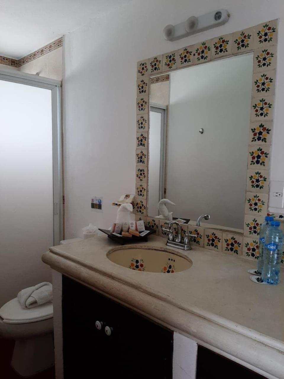 Hotel Real Del Valle Tepoztlán Zewnętrze zdjęcie