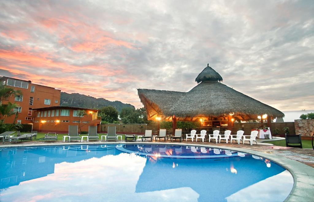 Hotel Real Del Valle Tepoztlán Zewnętrze zdjęcie